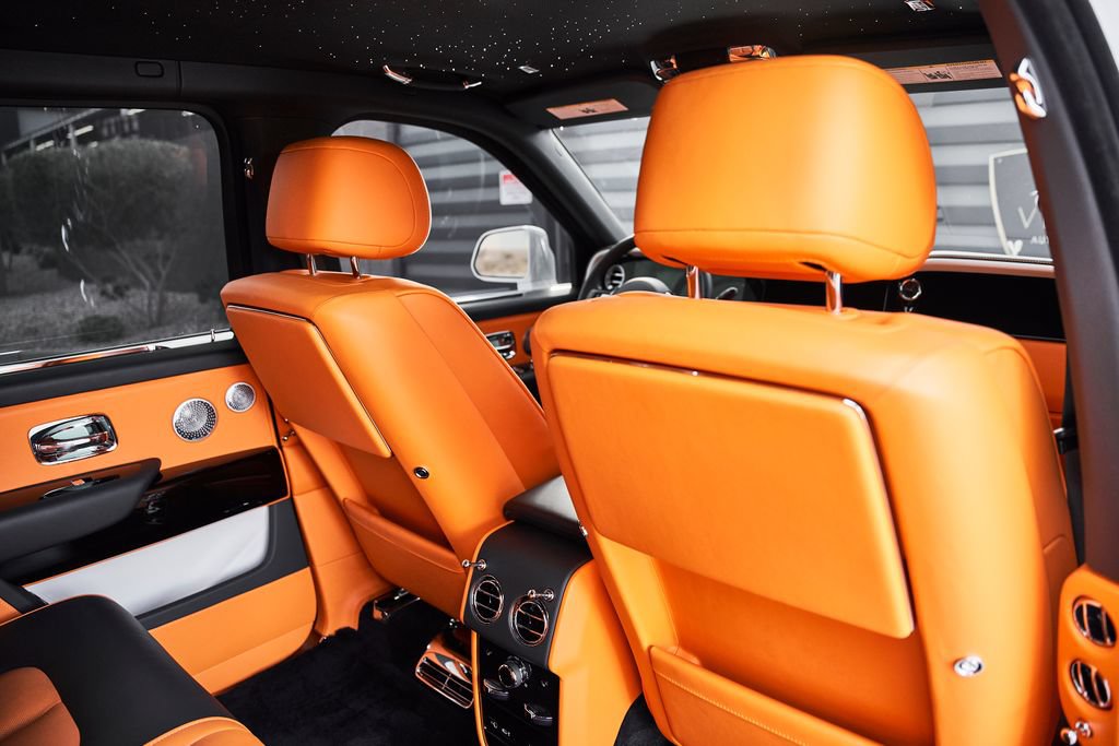 Used 2025 Rolls-Royce Cullinan AWD/4WD image 53