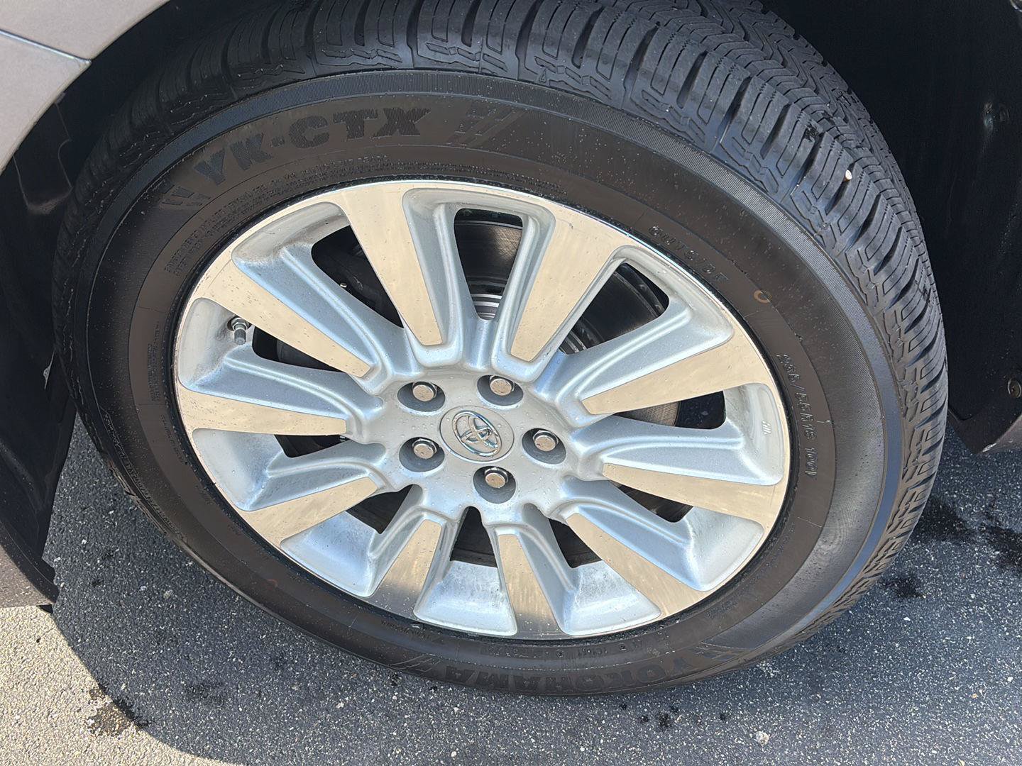 Used 2015 Toyota Sienna XLE AWD/4WD image 5