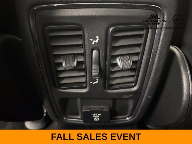 Used 2019 Jeep Grand Cherokee Altitude AWD/4WD image 42
