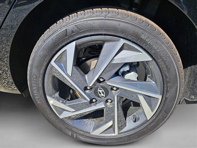 New 2025 Hyundai Elantra Sport image 10