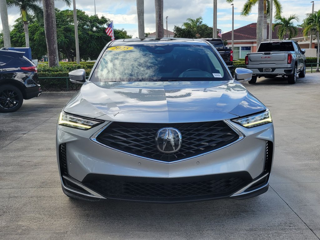 Used 2025 Acura MDX w/ Technology Package FWD image 2