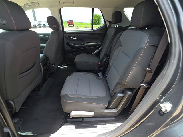Used 2021 Chevrolet Traverse LT FWD image 18