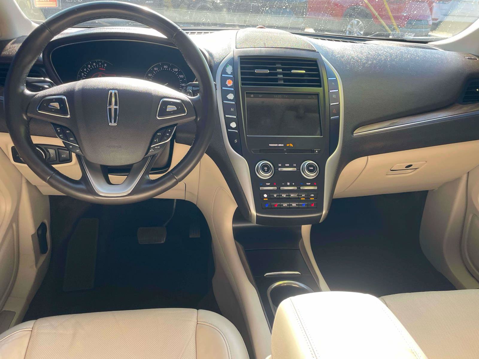 Used 2018 Lincoln MKC Reserve FWD image 15
