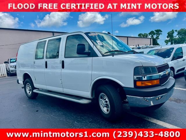 Used 2023 Chevrolet Express 2500 w/ Driver Convenience Package image 2