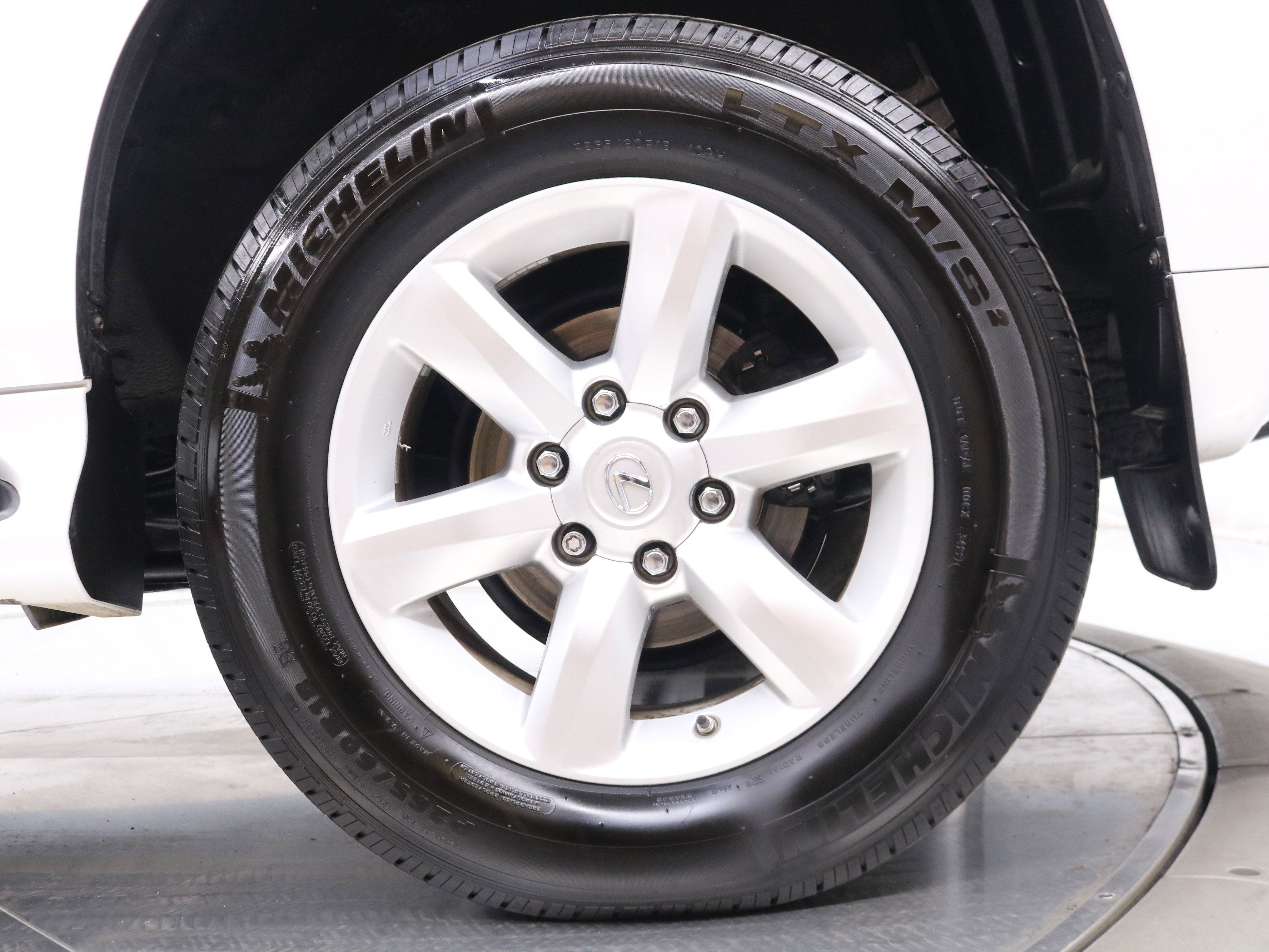 Used 2013 Lexus GX 460 image 32