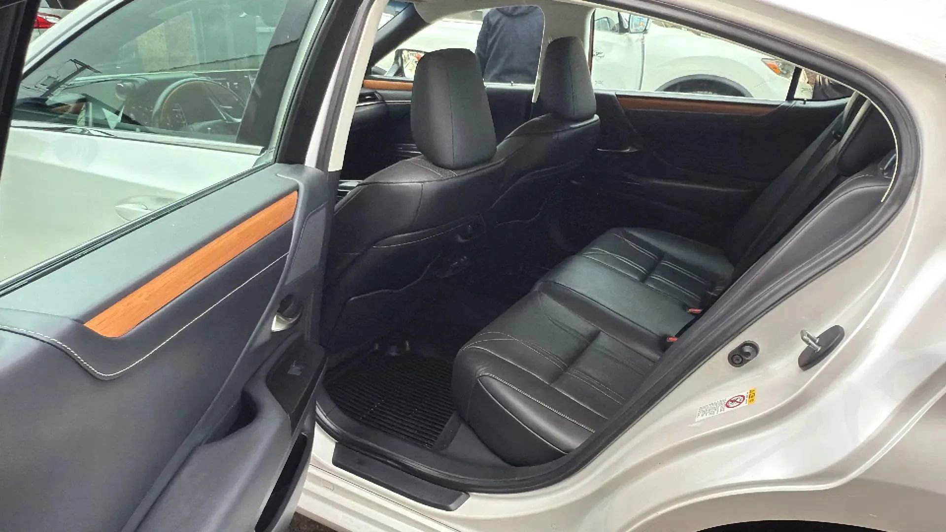 Used 2019 Lexus ES 350 image 27