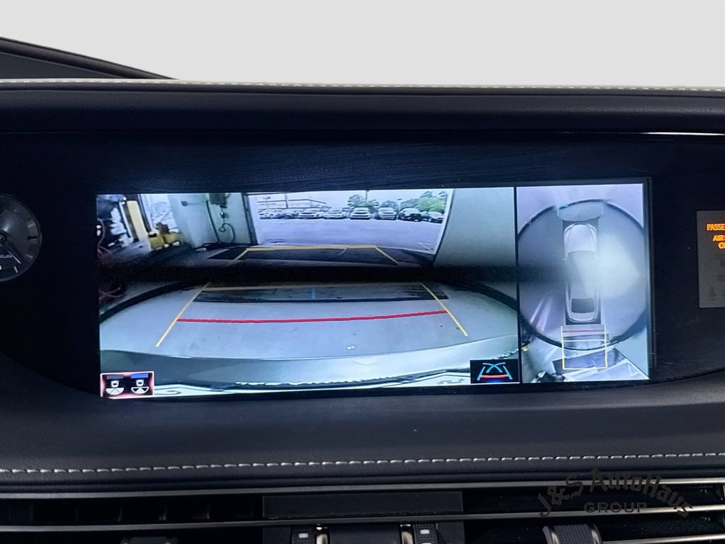 Used 2019 Lexus LS 500h w/ Interior Upgrade Package RWD image 20
