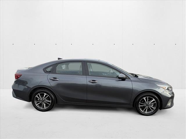 Used 2023 Kia Forte LXS image 4