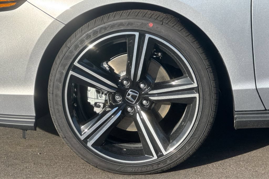 Used 2026 Honda Accord Sport image 30