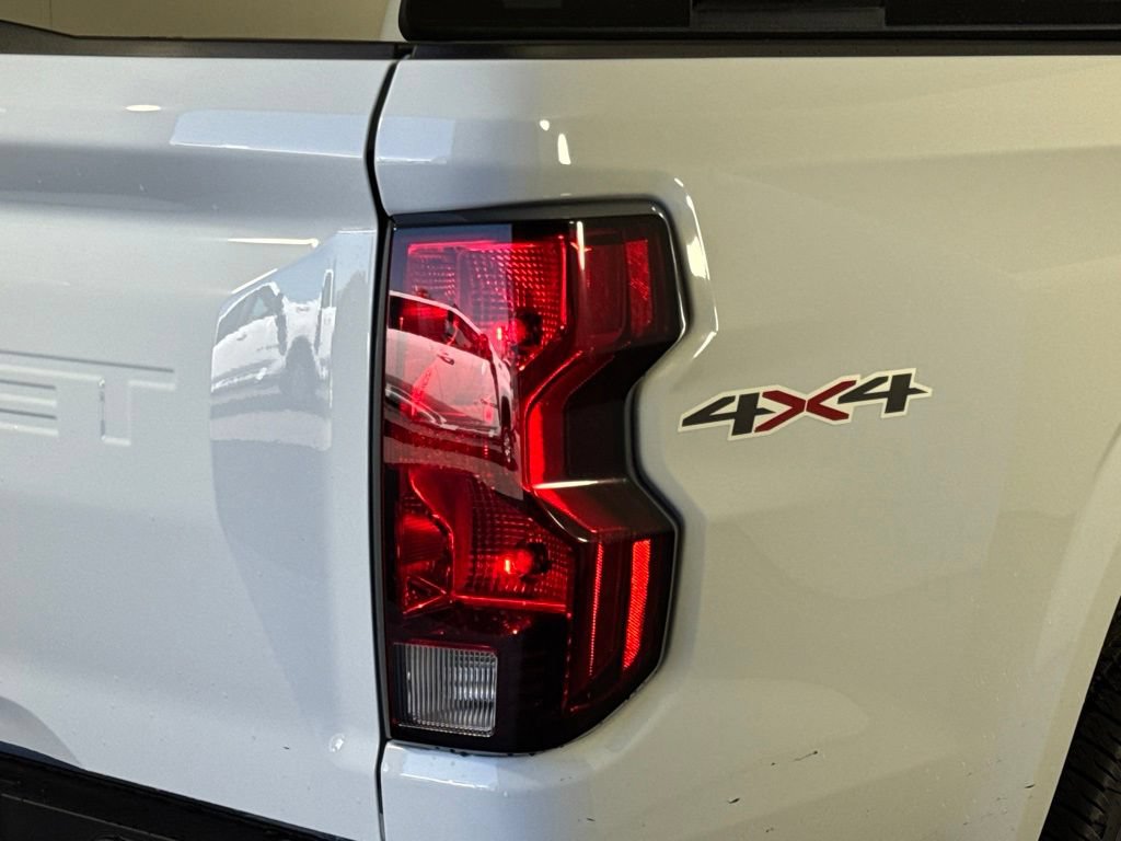 New 2026 Chevrolet Colorado W/T w/ WT Custom Package AWD/4WD image 7
