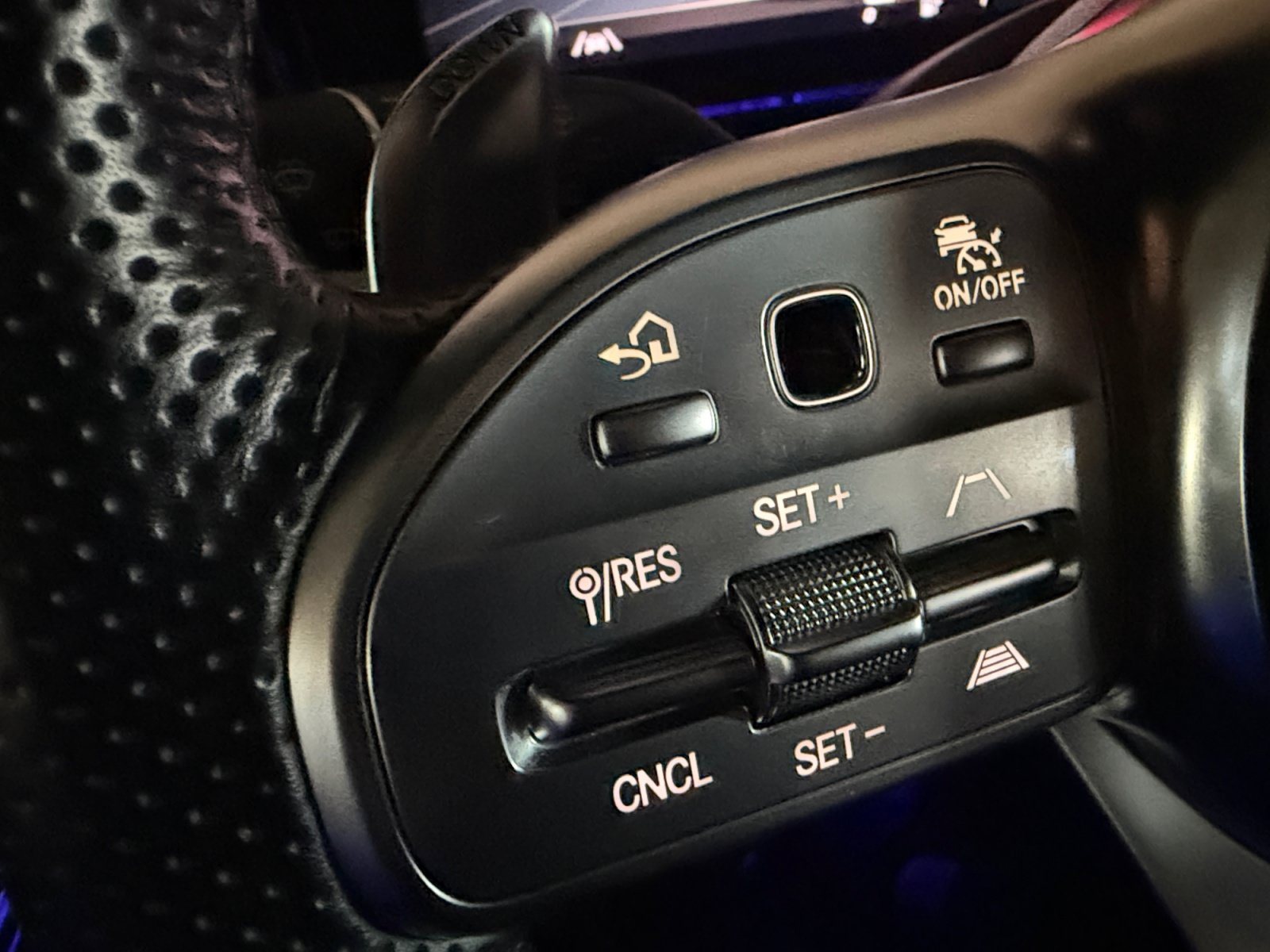 Certified 2022 Mercedes-Benz G 63 AMG 4MATIC image 22