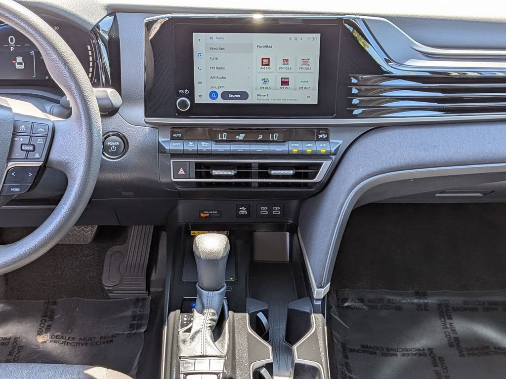 Used 2025 Toyota Camry LE image 16