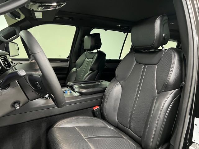 Used 2023 Jeep Wagoneer Series II w/ Convenience Group I AWD/4WD image 22