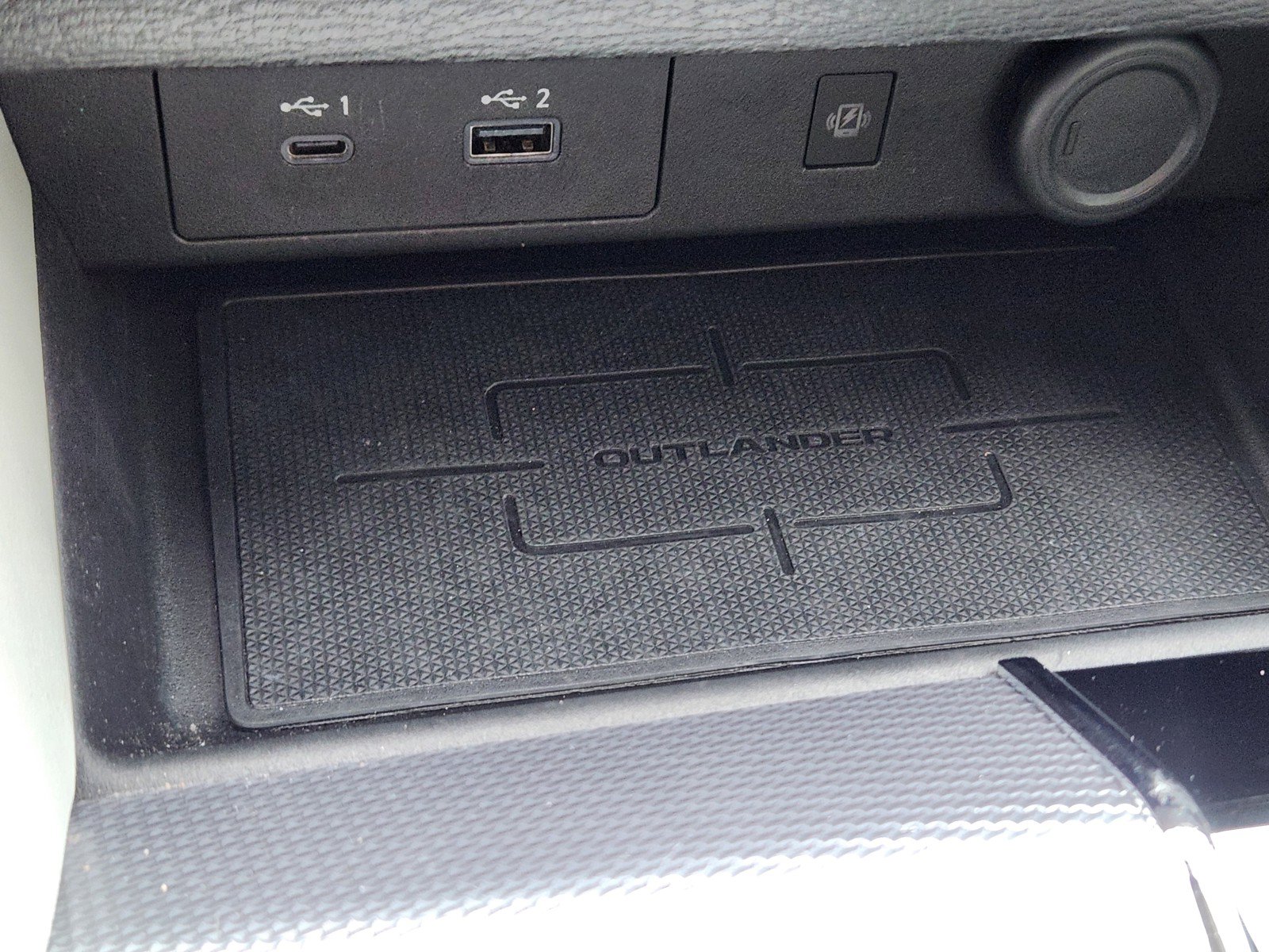 Used 2024 Mitsubishi Outlander SEL Black Edition FWD image 16