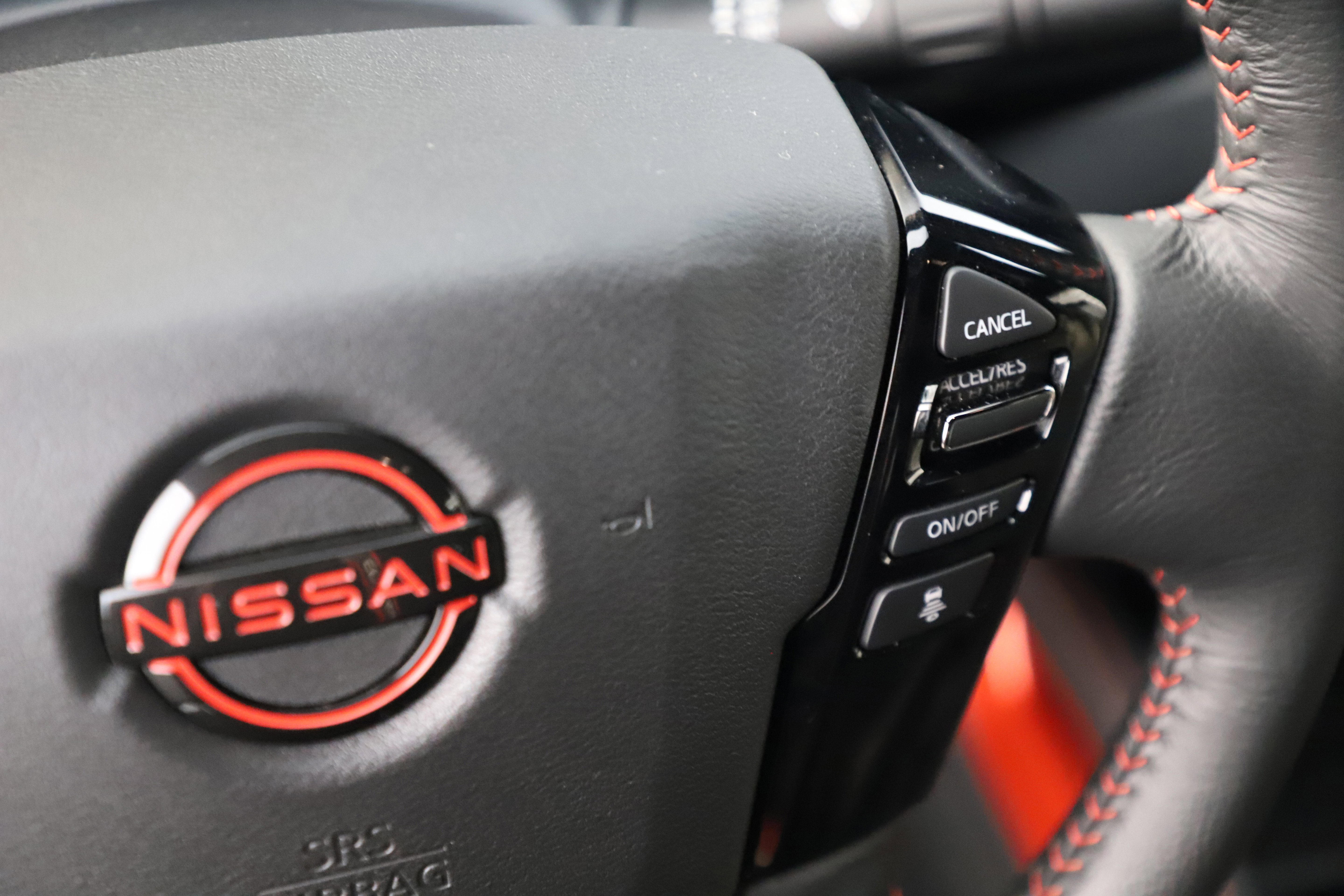 Used 2024 Nissan Frontier PRO-4X w/ Technology Package image 25