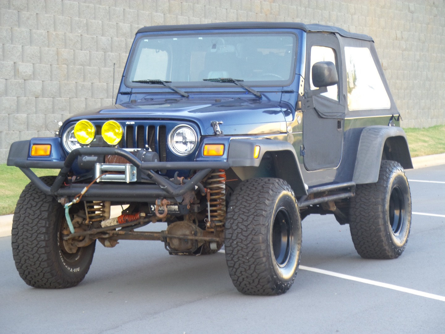 Used 2005 Jeep Wrangler Unlimited w/ Security Group AWD/4WD image 5