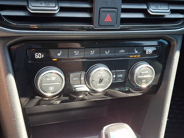 Certified 2024 Volkswagen Taos SE AWD/4WD image 19