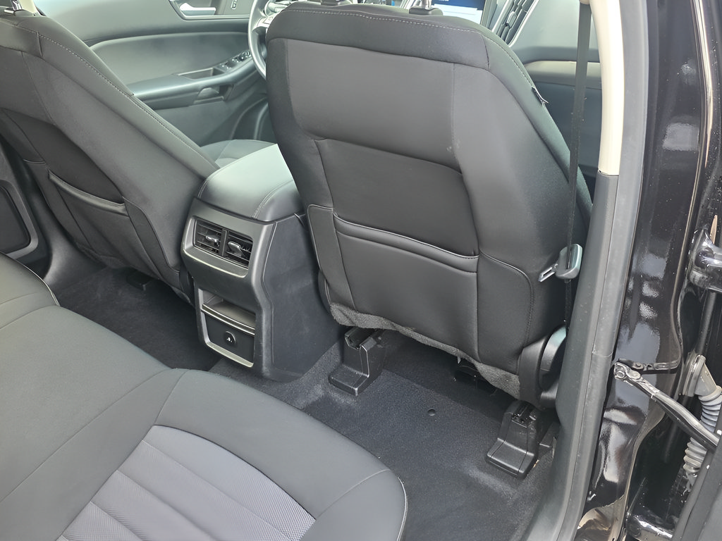 Used 2023 Ford Edge SE AWD/4WD image 28