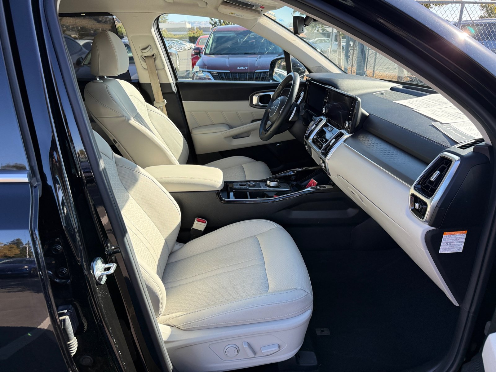 Used 2023 Kia Sorento SX Prestige AWD/4WD image 20