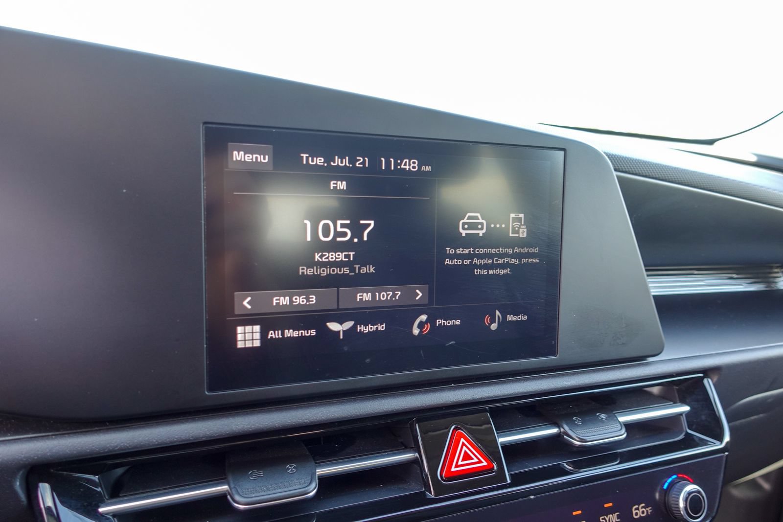 Used 2025 Kia Niro LX FWD image 19