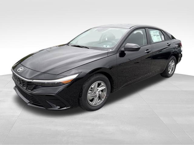 New 2026 Hyundai Elantra SE FWD image 1