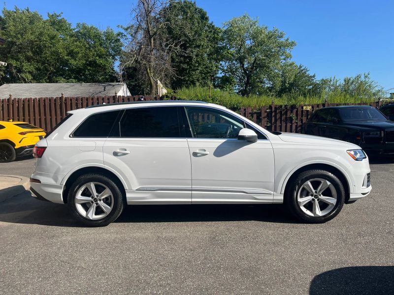 Used 2023 Audi Q7 2.0T Premium w/ Convenience Package AWD/4WD image 8