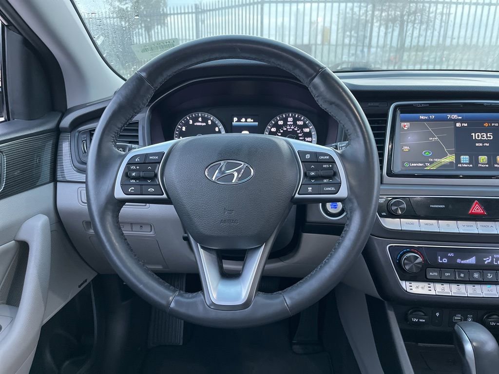 Used 2019 Hyundai Sonata Limited w/ Ultimate Package 04 image 17