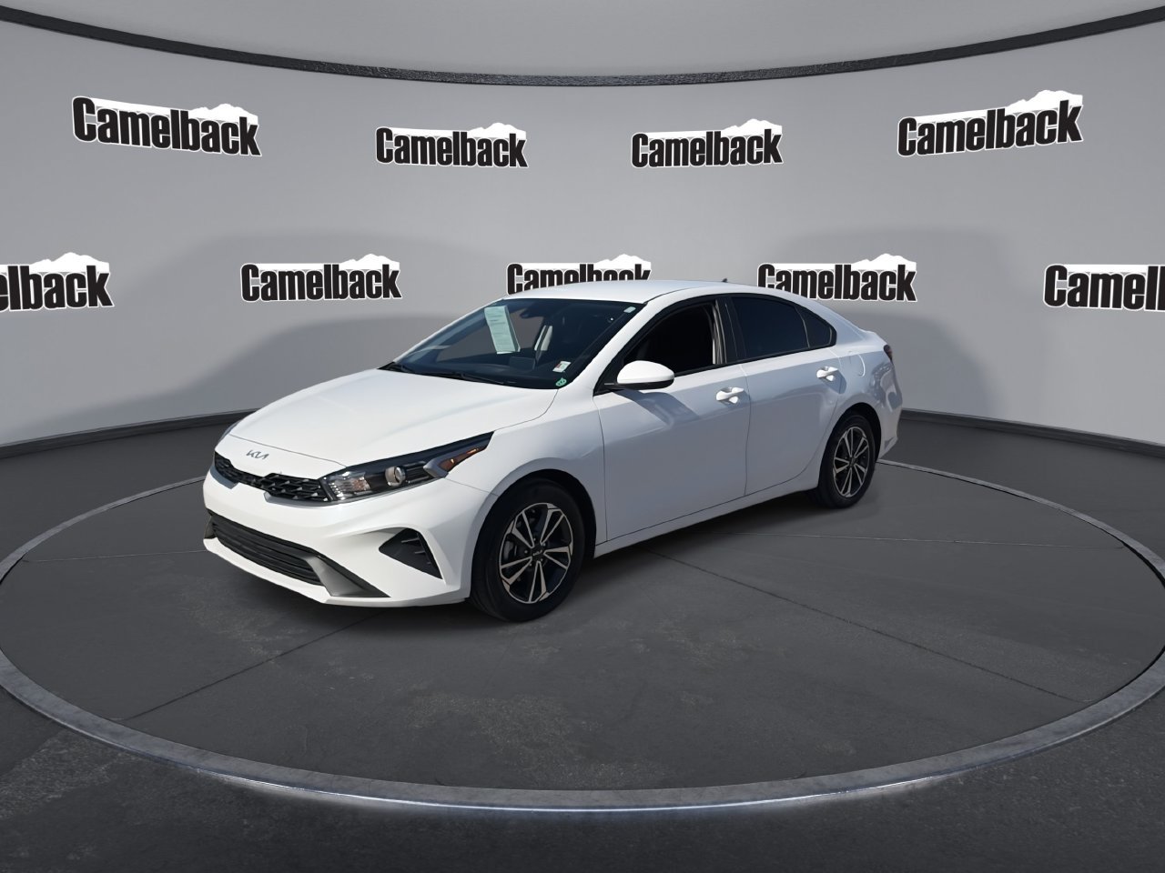 Certified 2024 Kia Forte LXS FWD image 3