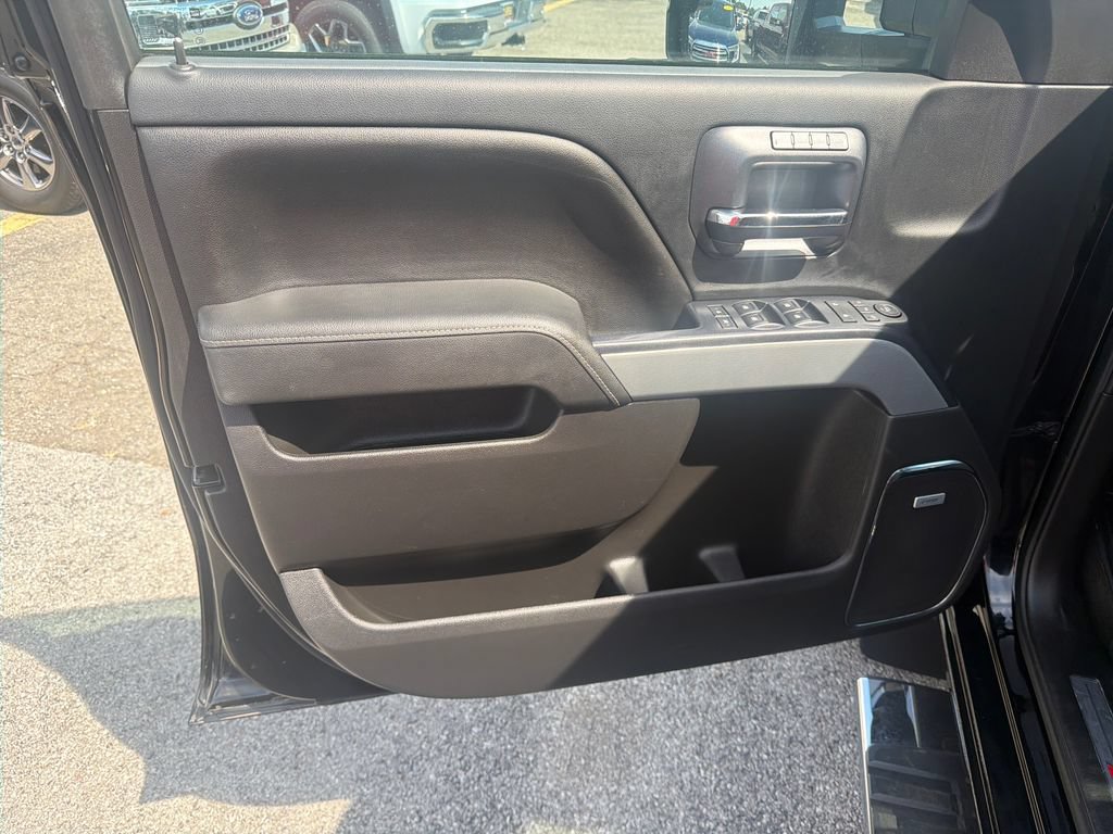Used 2015 Chevrolet Silverado 2500 LTZ AWD/4WD image 10