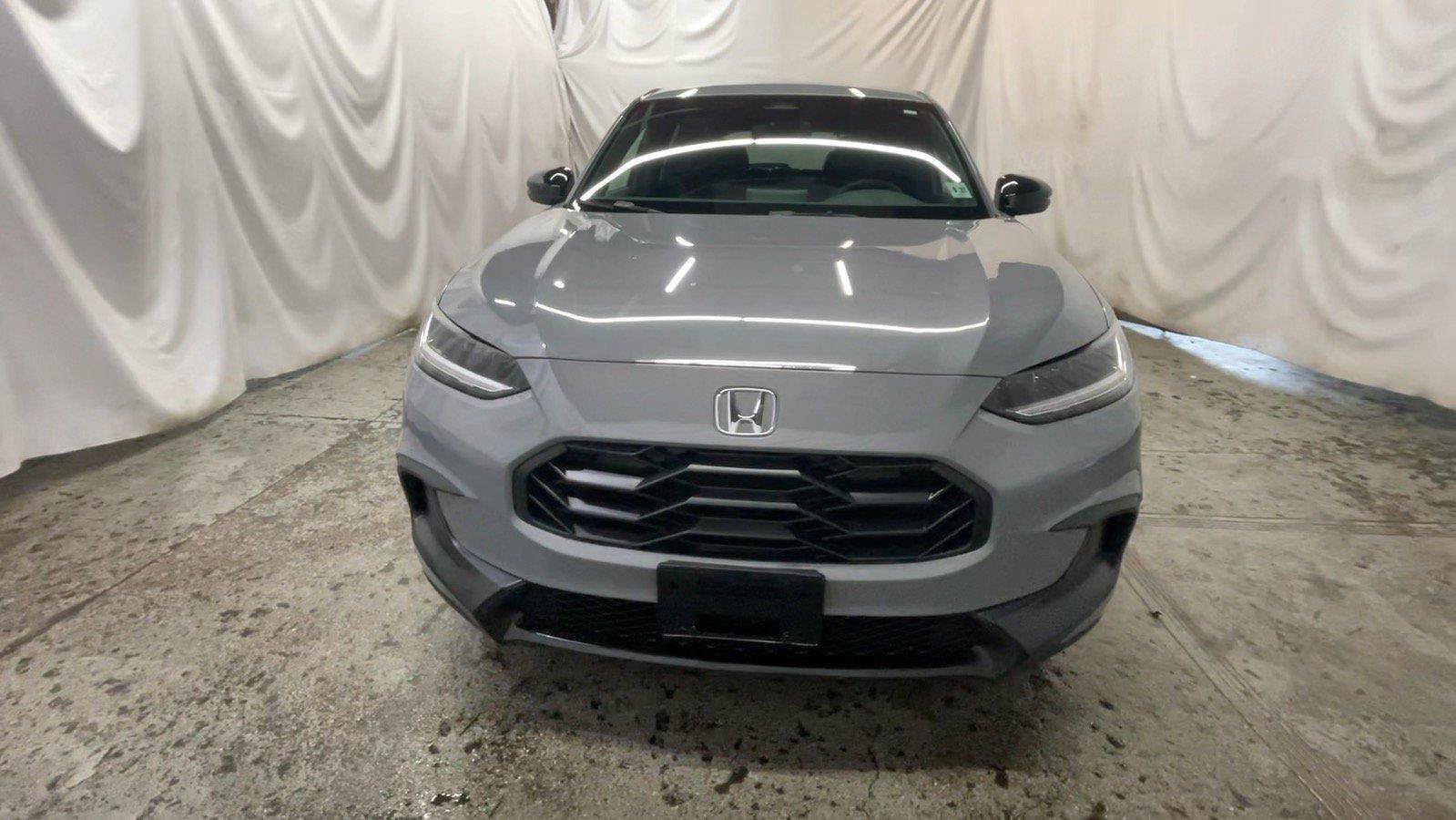 Used 2025 Honda HR-V Sport image 16