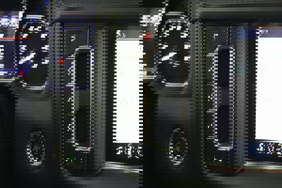 Used 2021 GMC Yukon Denali w/ Denali Ultimate Package image 6