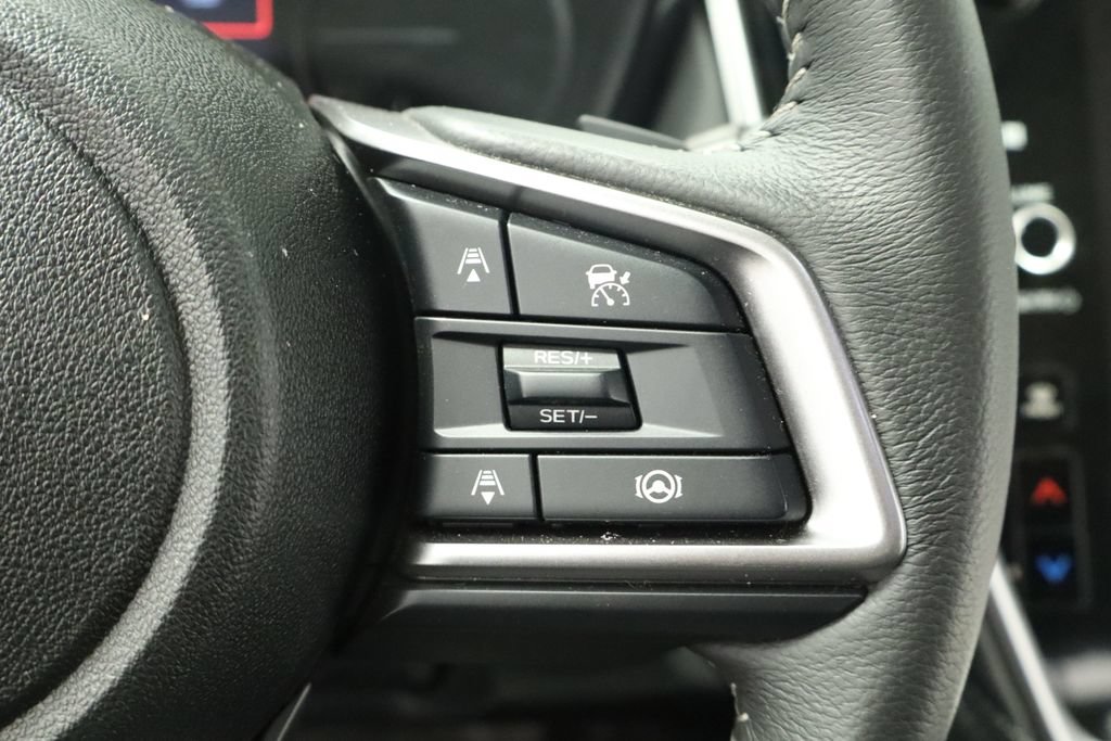 Used 2025 Subaru Outback Premium AWD/4WD image 36