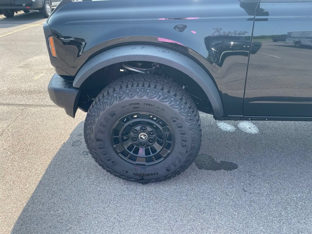 New 2026 Ford Bronco 4-Door AWD/4WD image 9