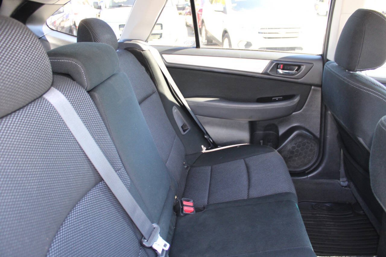 Used 2017 Subaru Outback 2.5i Premium AWD/4WD image 21