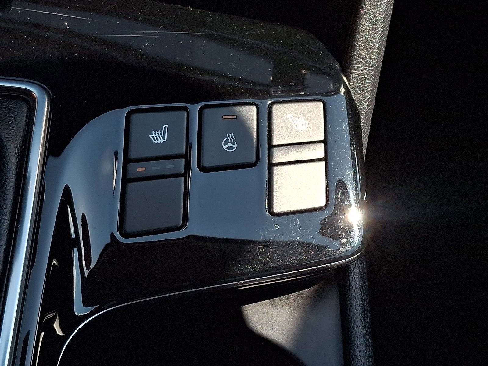 Used 2023 Kia Sportage EX AWD/4WD image 23