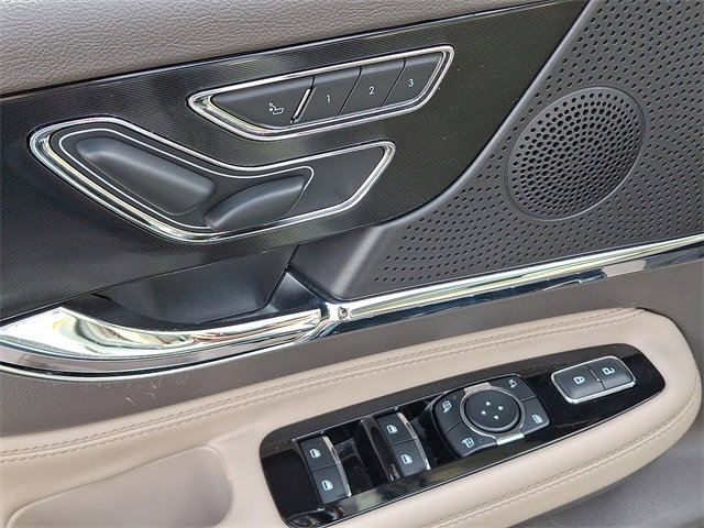 Used 2024 Lincoln Corsair Reserve w/ Equipment Group 201A image 14