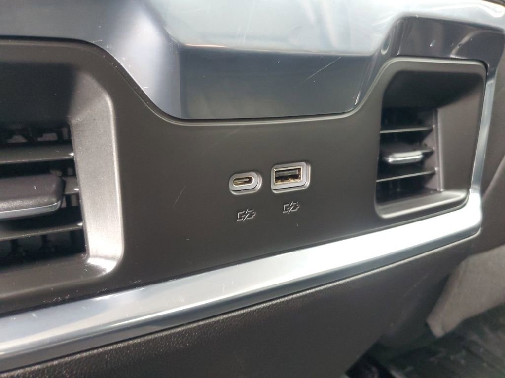 Used 2022 GMC Sierra 1500 Elevation w/ Elevation Premium Package image 30