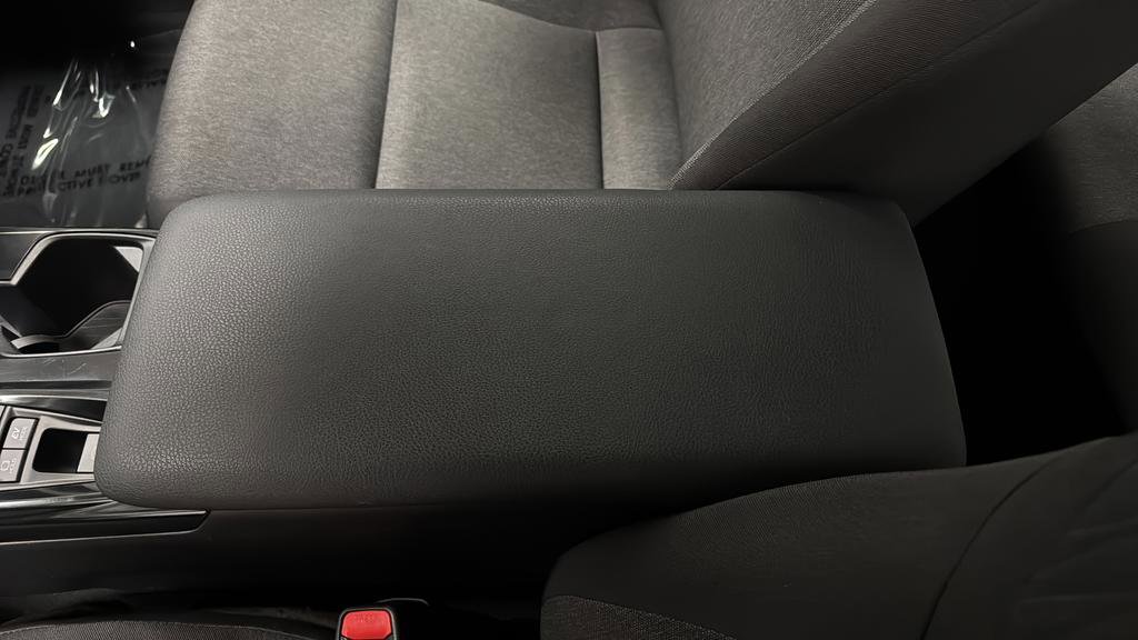 Used 2025 Toyota Camry LE image 19