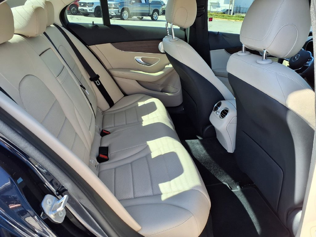 Used 2021 Mercedes-Benz C 300 4MATIC Sedan image 15