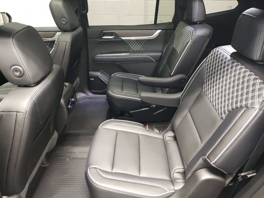 New 2026 GMC Acadia Denali w/ Super Cruise Package image 28