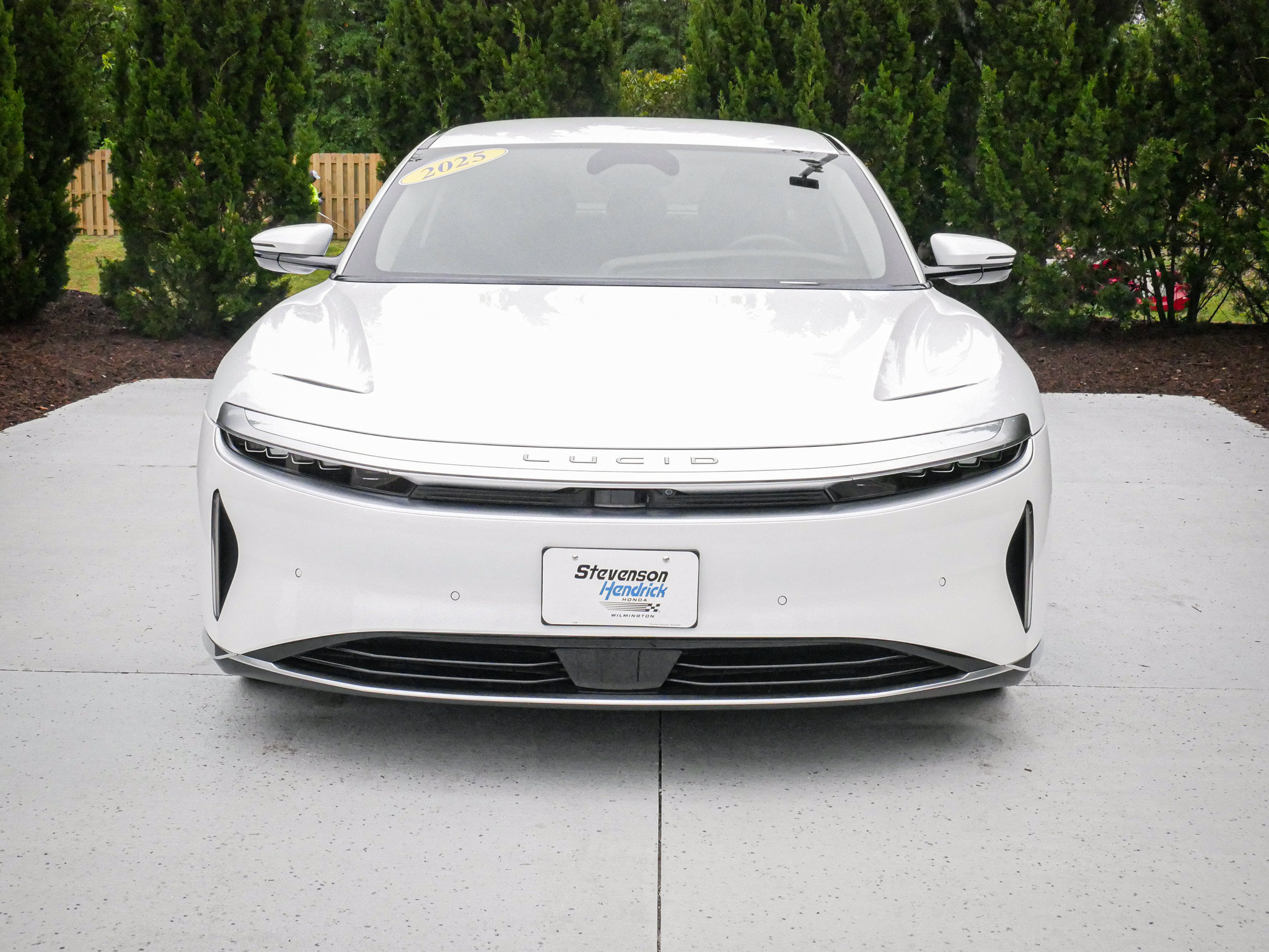 Used 2025 Lucid Air Touring AWD/4WD image 3