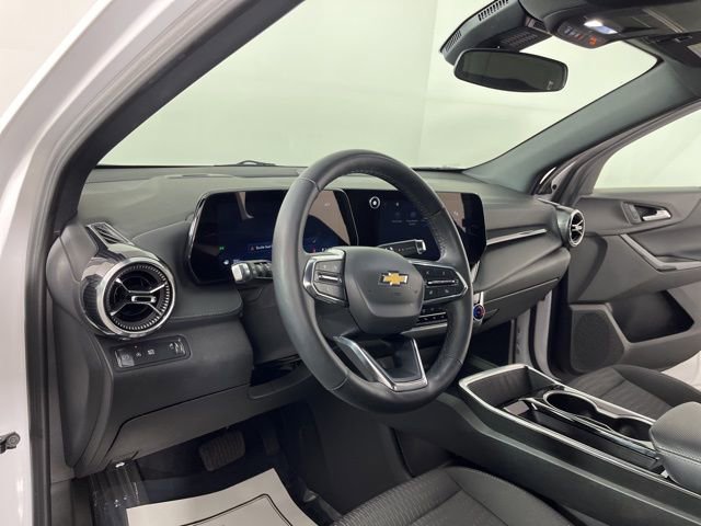 Used 2025 Chevrolet Equinox LT image 20