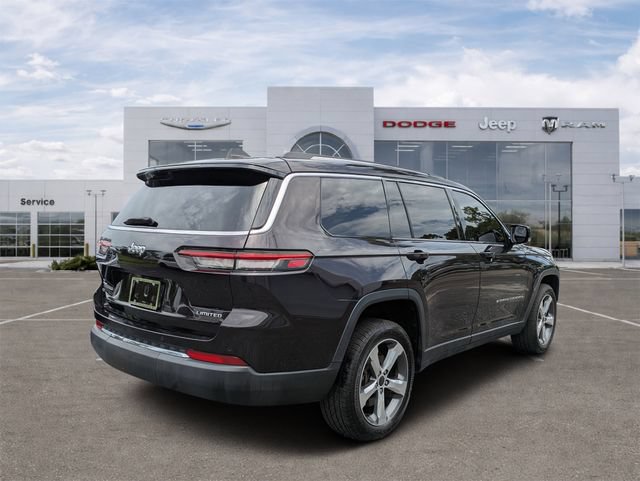 Certified 2022 Jeep Grand Cherokee L Limited RWD image 3