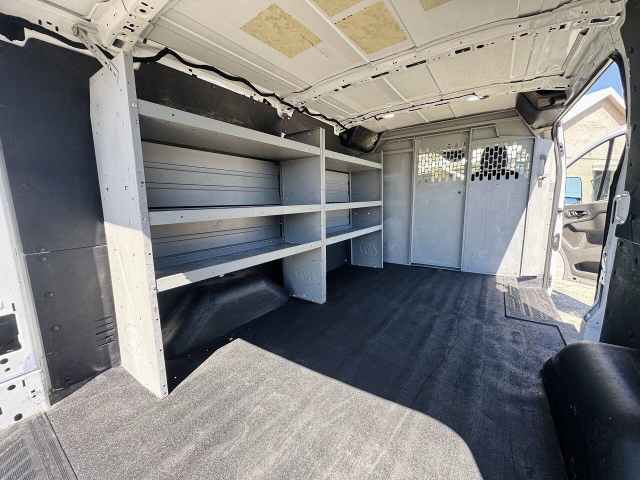 Used 2022 Ford Transit 150 350 3dr SWB Medium Roof Cargo image 17