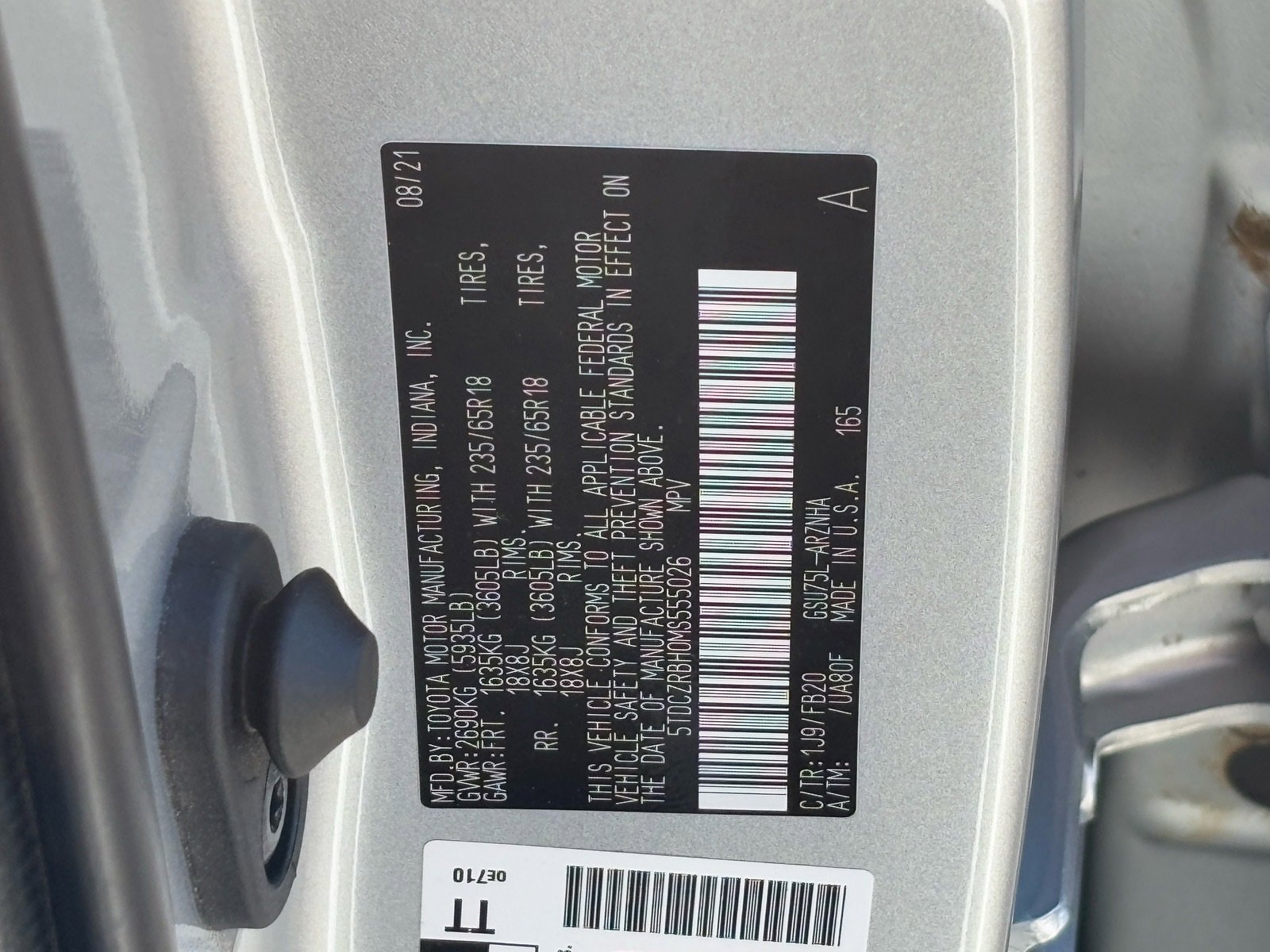 Certified 2021 Toyota Highlander L image 29