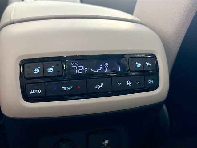 Used 2023 Hyundai Palisade Limited AWD/4WD image 28