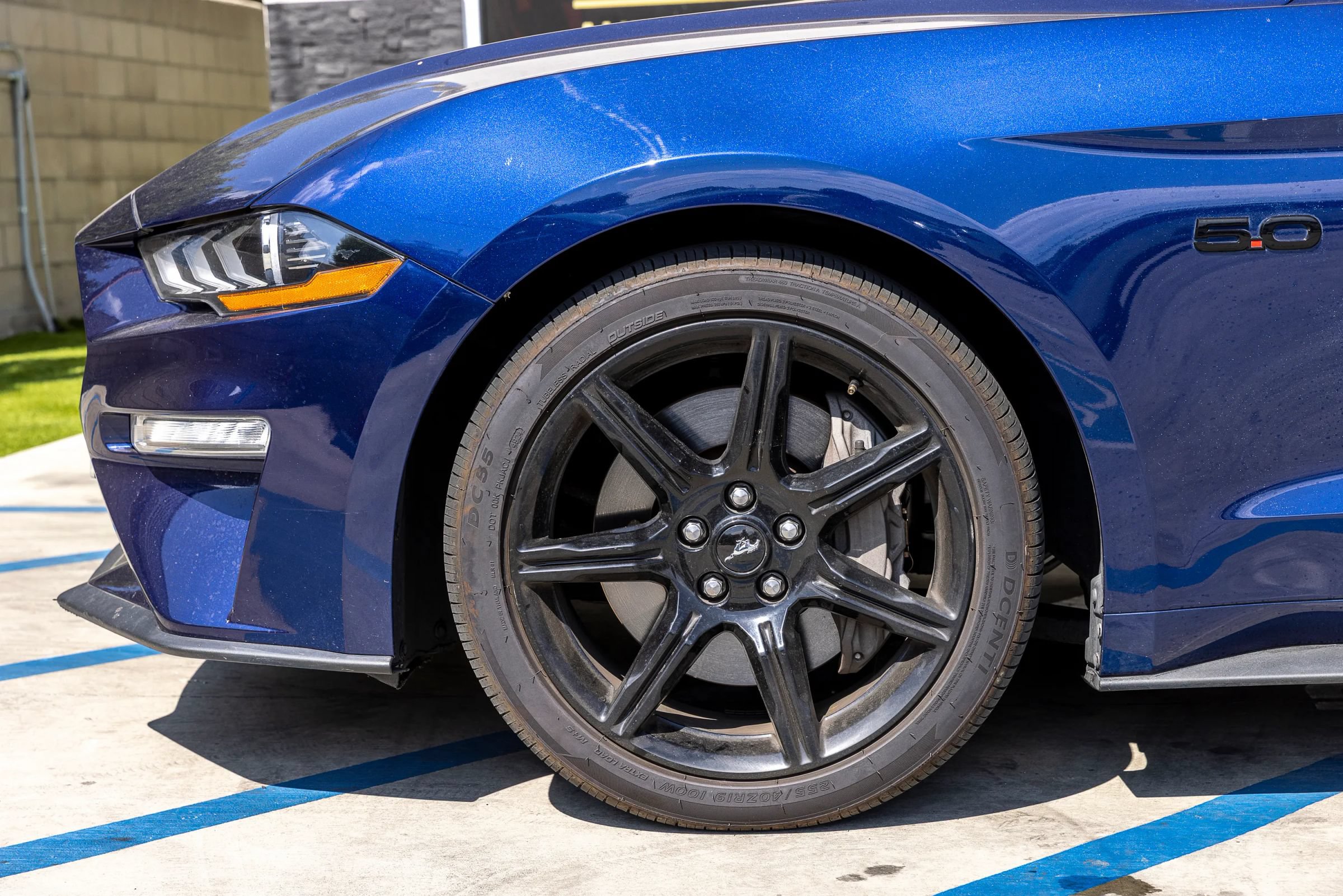 Used 2019 Ford Mustang GT Premium w/ Equipment Group 401A RWD image 36