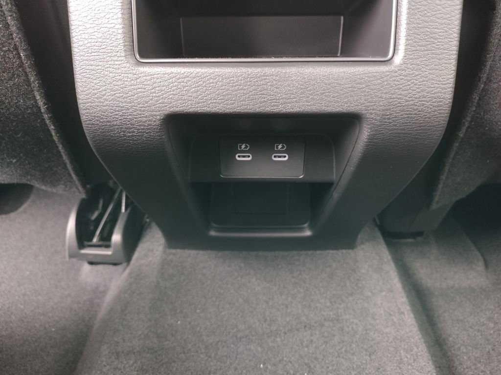 New 2026 Mitsubishi Outlander LE AWD/4WD image 26