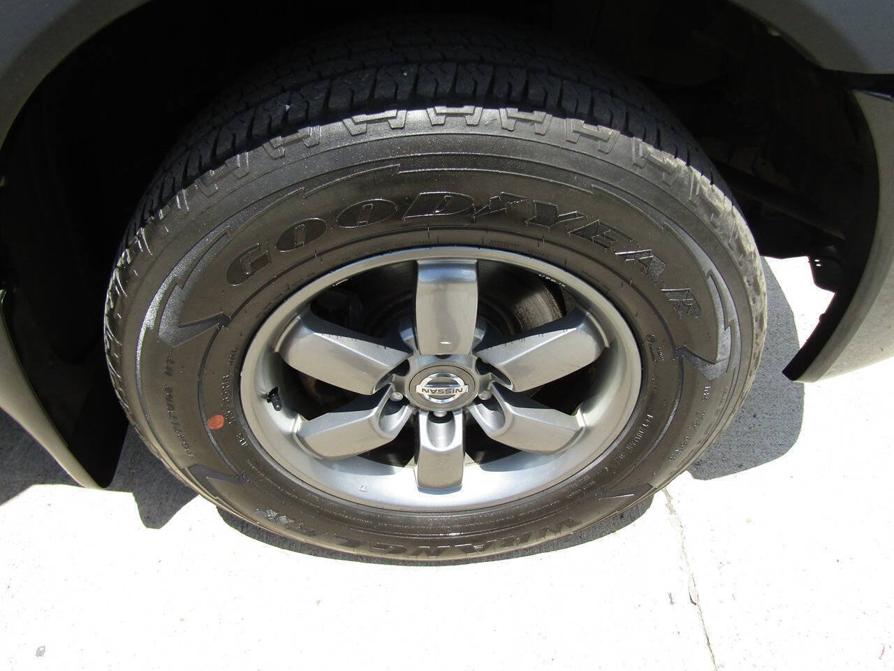 Used 2014 Nissan Titan PRO-4X AWD/4WD image 20