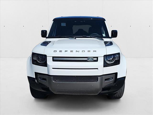 New 2025 Land Rover Defender 110 X-Dynamic SE image 2